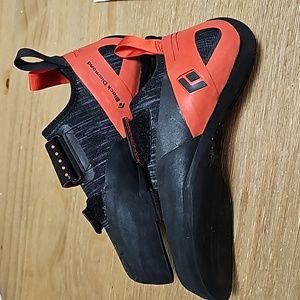 Black Diamond LV climbing shoes.  Womens size 9.5